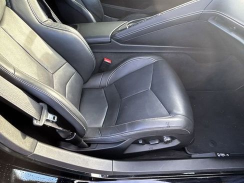 Used 2022 Chevrolet Corvette Stingray Preferred Cpe w/ Z51 Performance Package image 24