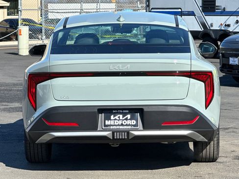 New 2026 Kia K4 EX image 4