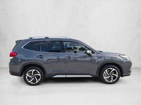 Used 2024 Subaru Forester Touring AWD/4WD image 4