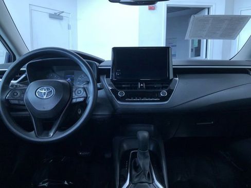 Certified 2025 Toyota Corolla LE image 17