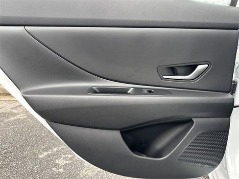 New 2026 Hyundai Elantra Blue image 21