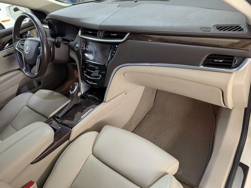 Used 2013 Cadillac XTS Premium image 19