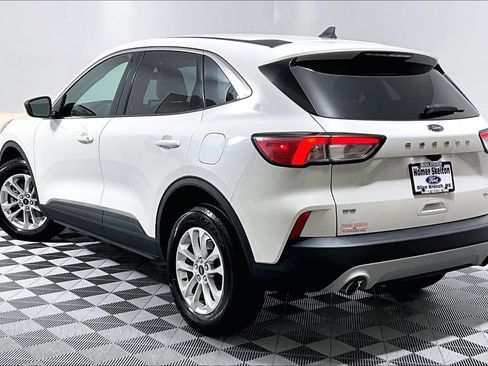 Used 2022 Ford Escape SE w/ Cold Weather Package AWD/4WD image 11