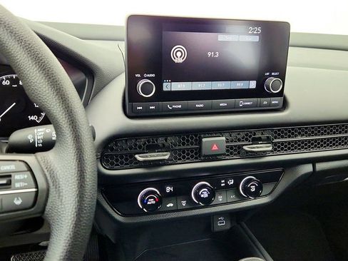 Used 2025 Honda HR-V LX image 17