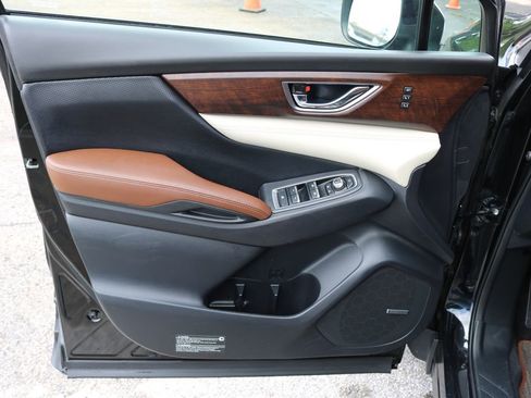 Used 2022 Subaru Ascent Touring image 11