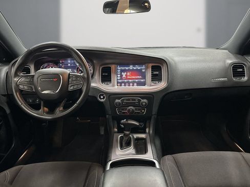 Used 2023 Dodge Charger SXT RWD image 18