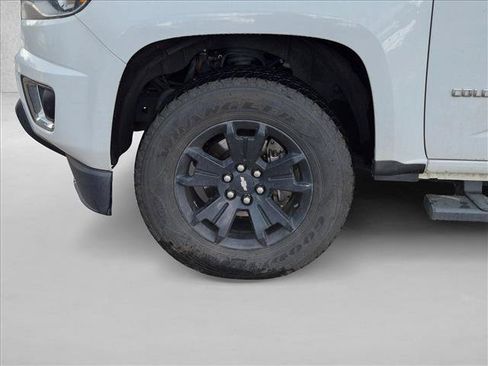 Used 2017 Chevrolet Colorado Z71 AWD/4WD image 9
