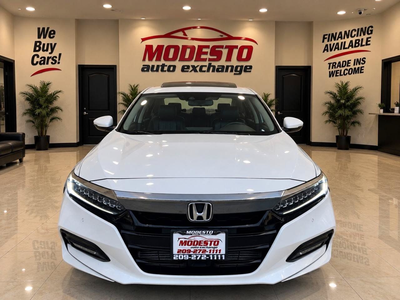 Used 2018 Honda Accord Touring image 8