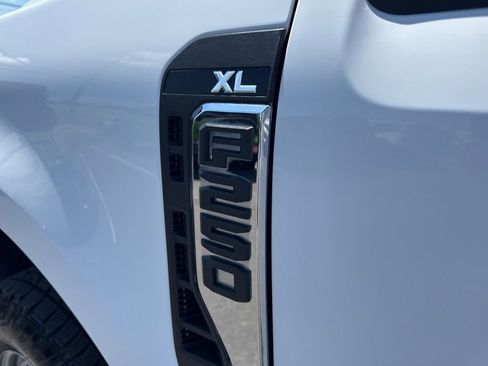 Used 2023 Ford F250 XL w/ XL Chrome Package AWD/4WD image 15