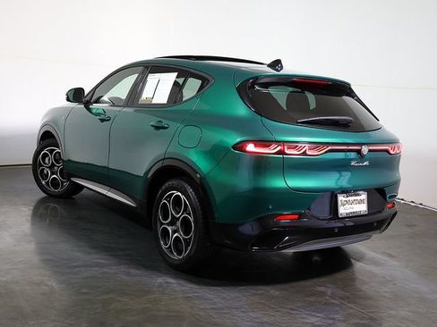 Used 2024 Alfa Romeo Tonale Ti AWD/4WD image 2