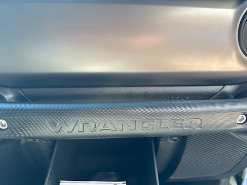 Used 2021 Jeep Wrangler Unlimited Sport S image 50