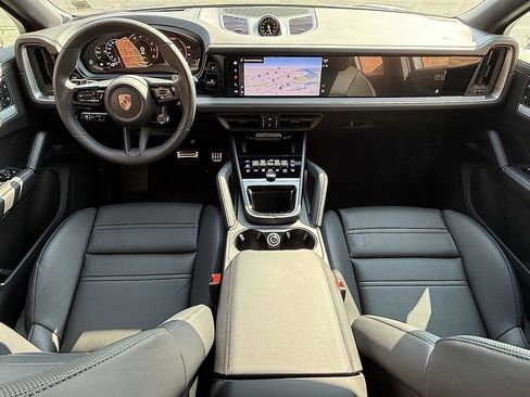 New 2026 Porsche Cayenne S image 13