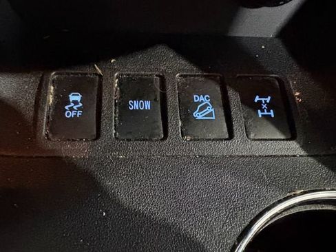 Certified 2019 Toyota Highlander XLE AWD/4WD image 19