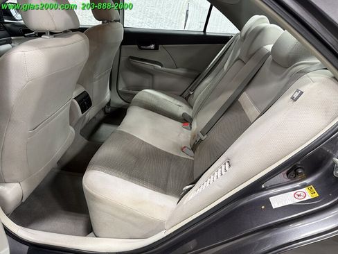 Used 2014 Toyota Camry XLE FWD image 9
