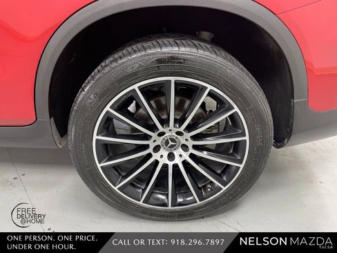 Used 2021 Mercedes-Benz GLC 300 4MATIC Coupe image 12