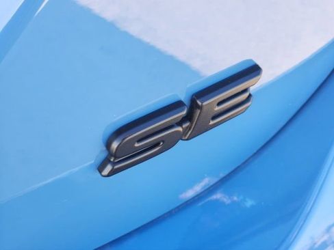 Used 2024 Toyota Camry SE image 10