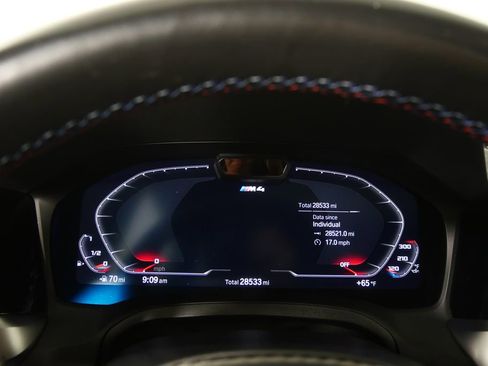 Used 2022 BMW M4 Competition w/ Executive Package RWD image 15