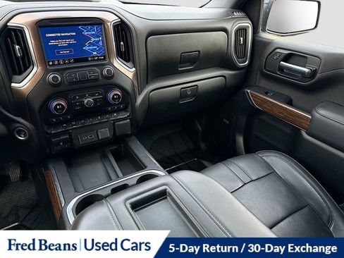 Used 2022 Chevrolet Silverado 1500 High Country w/ Technology Package image 27