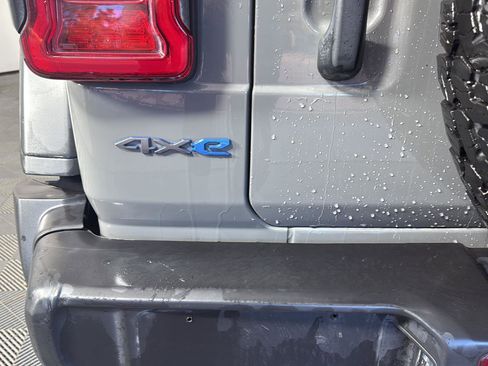 Used 2023 Jeep Wrangler Rubicon w/ Cold Weather Group image 19