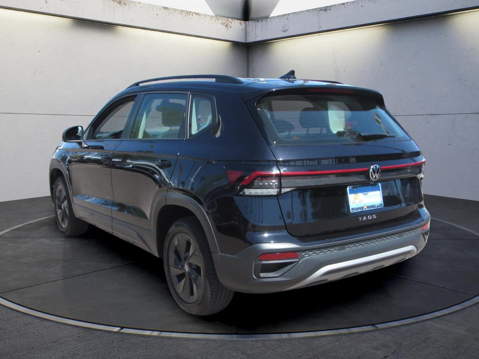 Used 2025 Volkswagen Taos S FWD image 6
