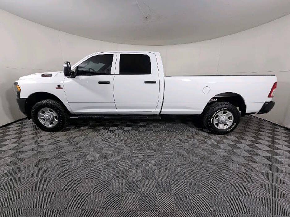 Used 2024 RAM 2500 Tradesman w/ Snow Chief Group AWD/4WD image 6