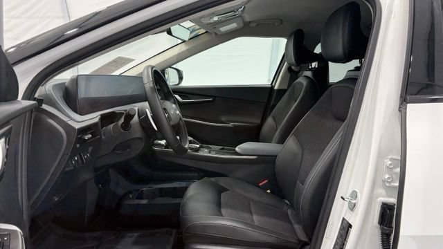 Used 2023 Kia EV6 Light RWD image 12