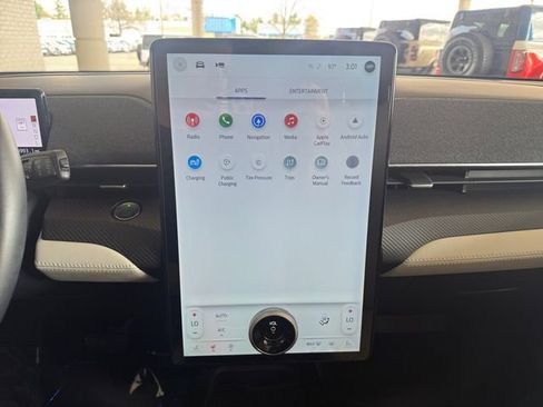 Used 2022 Ford Mustang Mach-E Premium image 21