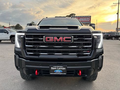 Used 2024 GMC Sierra 2500 AT4 w/ AT4 Premium Plus Package image 5