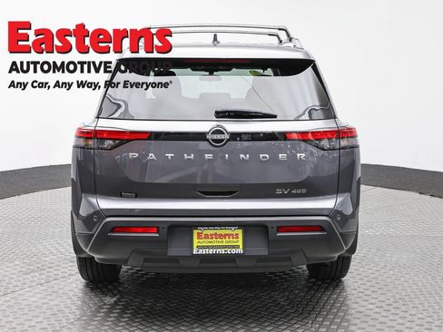 Used 2024 Nissan Pathfinder SV AWD/4WD image 6