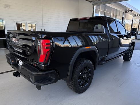 Used 2026 GMC Sierra 2500 AT4 w/ AT4 Premium Plus Package image 18