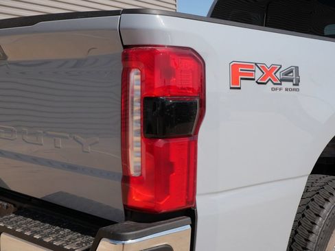 New 2026 Ford F250 Lariat w/ Chrome Package AWD/4WD image 11