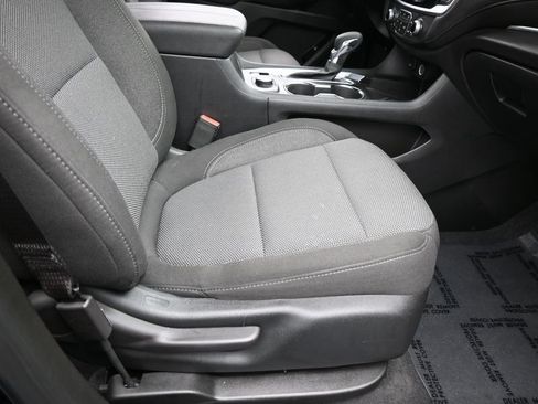 Used 2023 Chevrolet Traverse LT FWD image 44
