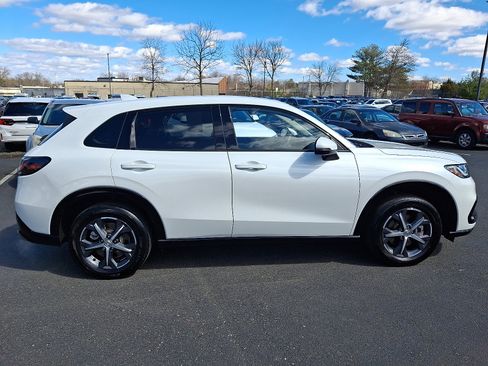 Used 2023 Honda HR-V EX-L image 7