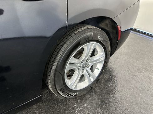 Used 2023 Dodge Charger SXT image 14