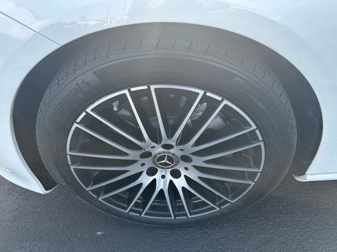 Used 2023 Mercedes-Benz C 300 4MATIC Sedan image 9