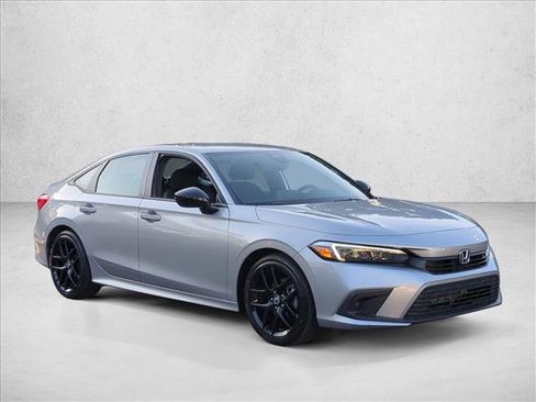 Used 2024 Honda Civic Sport image 3