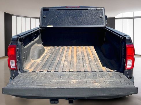 Used 2018 Chevrolet Silverado 1500 LTZ Z71 w/ Centennial Edition image 16