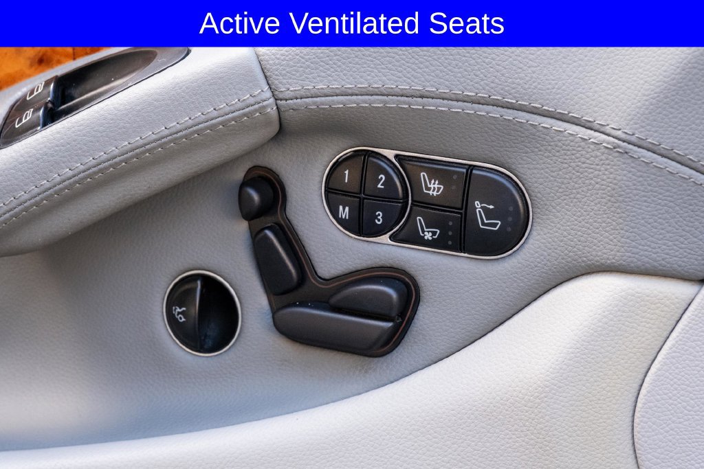 Used 2011 Mercedes-Benz SL 550 image 13