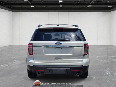 Used 2012 Ford Explorer XLT FWD image 4