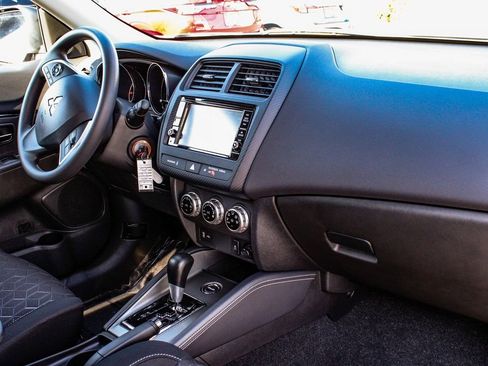 New 2025 Mitsubishi Outlander Sport ES AWD/4WD image 40
