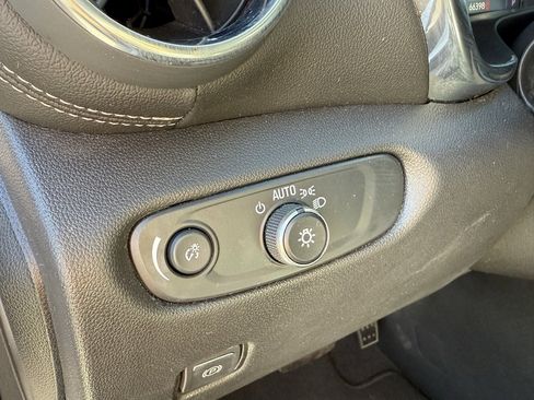 Used 2024 Chevrolet Blazer LT image 13