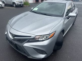 Used 2019 Toyota Camry SE w/ Convenience Package video 2