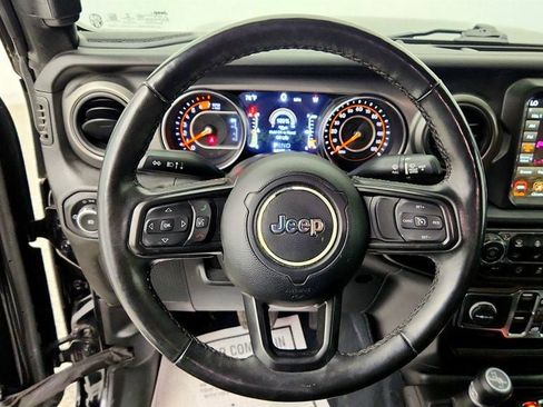 Used 2022 Jeep Wrangler Unlimited Sport AWD/4WD image 12