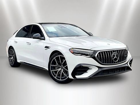 Used 2025 Mercedes-Benz E 53 AMG e 4MATIC Sedan image 3