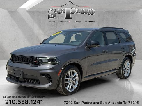 Used 2024 Dodge Durango GT RWD image 1