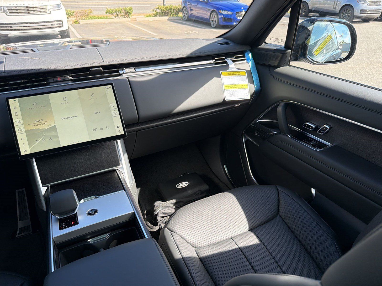 New 2026 Land Rover Range Rover SE AWD/4WD image 30