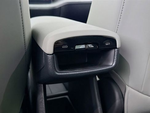 New 2026 Volvo EX30 Plus w/ Protection Package Premier image 25