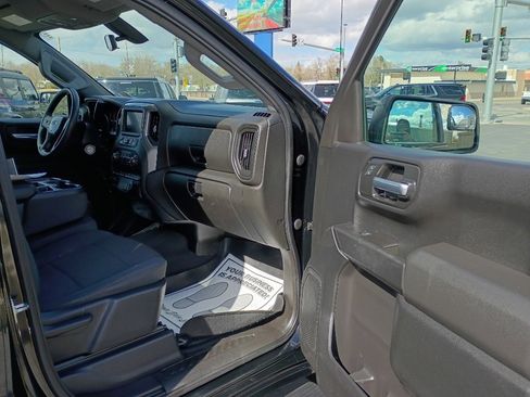 Used 2021 Chevrolet Silverado 1500 Custom Trail Boss w/ Midnight Edition AWD/4WD image 11