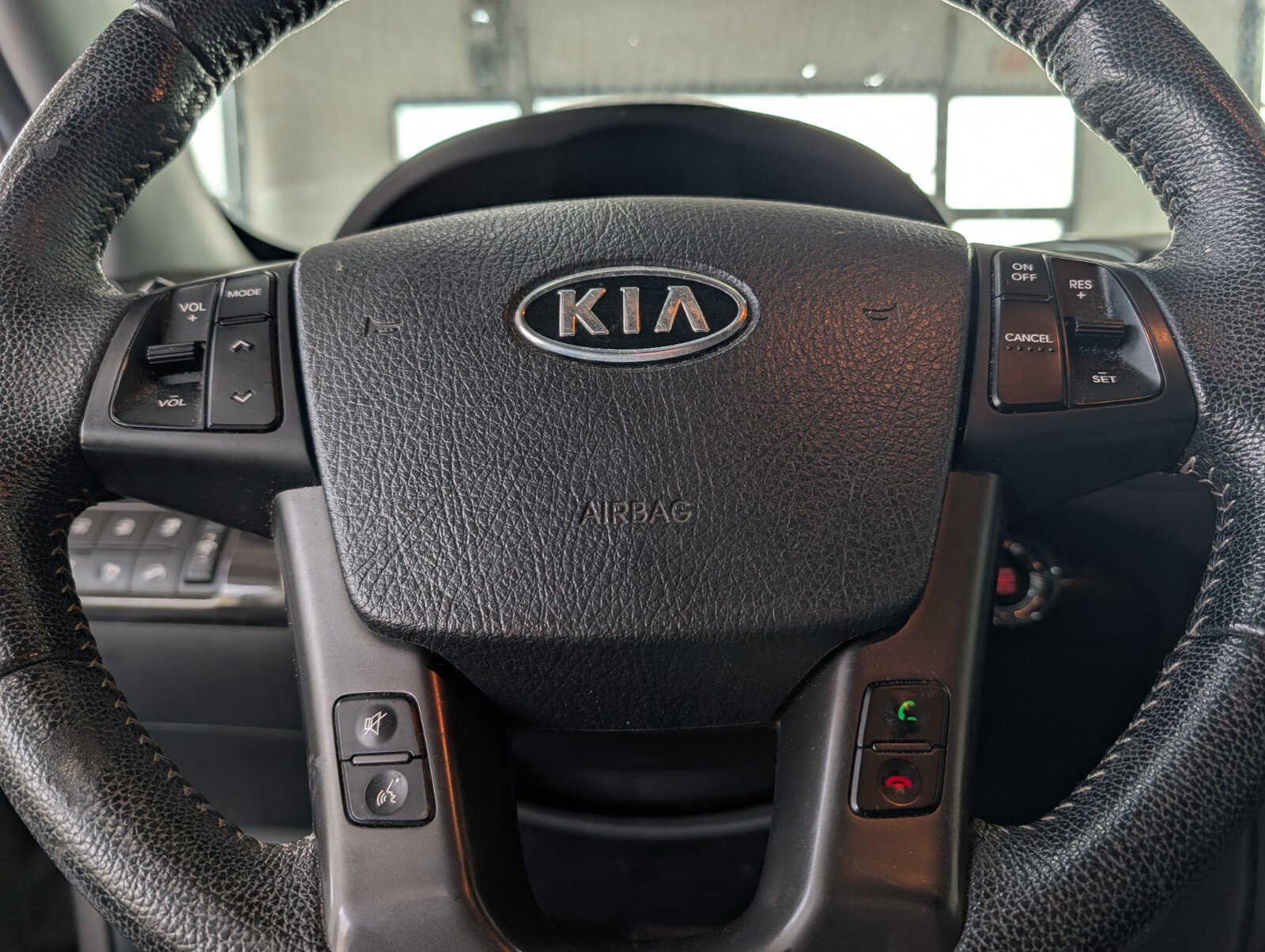 Used 2013 Kia Sorento EX AWD/4WD image 11