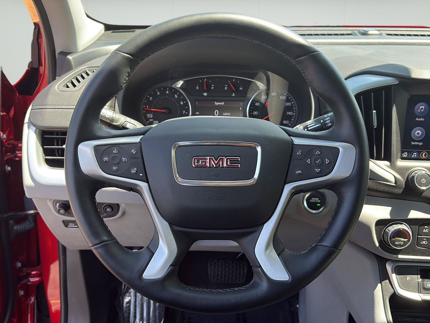 Used 2023 GMC Terrain SLT AWD/4WD image 13